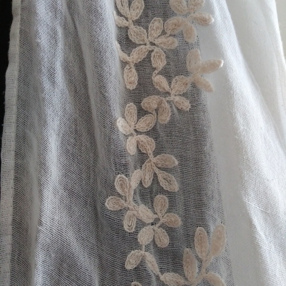 Tunic - Picture 5 of 5